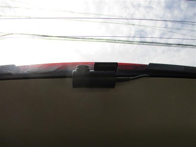 エルグランド ３５０ハイウェイスター　１８ＡＷ　ＥＴＣ　ＨＩＤヘッドランプ　フォグ　両側パワースライド　ドア　バックカメラ　サンシェード　ＣＬＥＡＮ　取説　ハーフレザーシート　ＨＤＤナビ　Ｂｌｕｅｔｏｏｔｈ　ｎｉｓｕｍｏマフラー（23枚目）