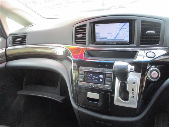 エルグランド ３５０ハイウェイスター　１８ＡＷ　ＥＴＣ　ＨＩＤヘッドランプ　フォグ　両側パワースライド　ドア　バックカメラ　サンシェード　ＣＬＥＡＮ　取説　ハーフレザーシート　ＨＤＤナビ　Ｂｌｕｅｔｏｏｔｈ　ｎｉｓｕｍｏマフラー（32枚目）