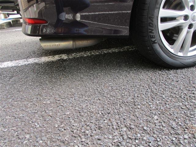 エルグランド ３５０ハイウェイスター　１８ＡＷ　ＥＴＣ　ＨＩＤヘッドランプ　フォグ　両側パワースライド　ドア　バックカメラ　サンシェード　ＣＬＥＡＮ　取説　ハーフレザーシート　ＨＤＤナビ　Ｂｌｕｅｔｏｏｔｈ　ｎｉｓｕｍｏマフラー（33枚目）