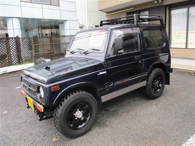 ジムニー ワイルドウインドリミテッド　４ＷＤ　１６ＡＷ　社外キーレス　純正ルーフラック　ＮＴＳ製　ステンレスサイドパネル　背面タイヤ　ＭＯＭＯステアリング　社外フロントバンパー（12枚目）