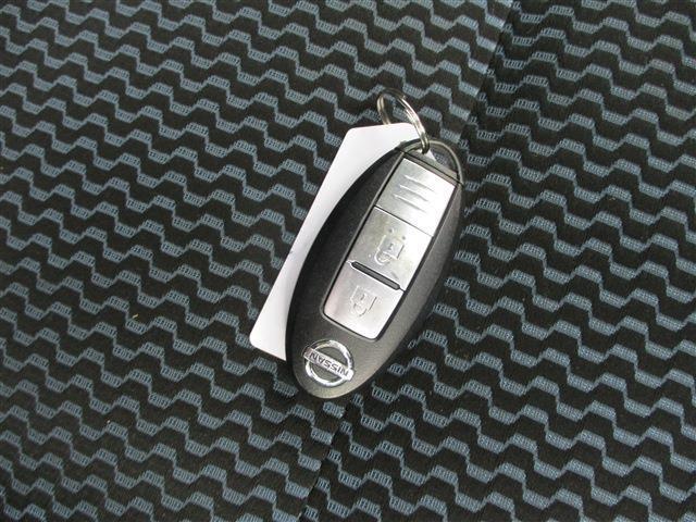 ノート Ｘ　ＥＴＣ　フルセグＴＶ　ＨＤＤナビ　インテリジェンションキー　ＤＶＤ　ＣＤ　ＡＵＴＯ　ＳＴＯＰ機能　ハロゲンヘッドランプ（17枚目）