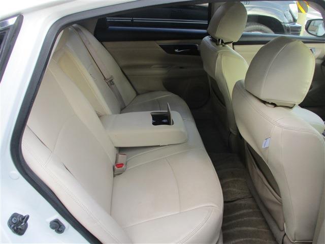 セカンドシートも広々！