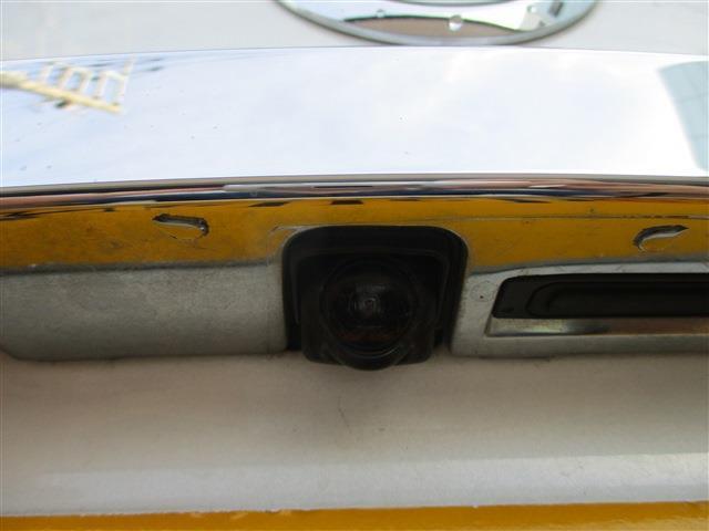 バックカメラ搭載