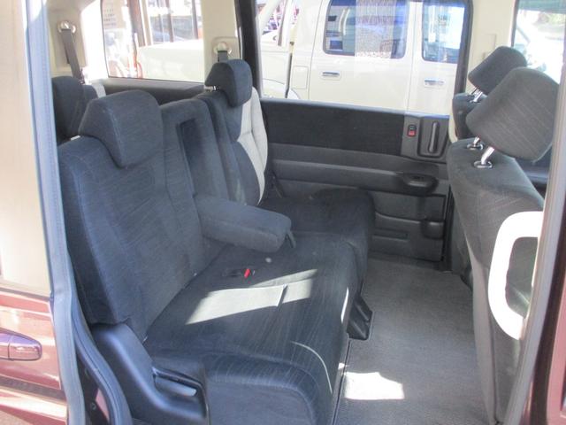 ステップワゴン Ｇ　１５ＡＷ　ハロゲンヘッドランプ　ドアミラーウィンカー　ＥＴＣ　ＣＤ　ＥＣＯＮ　純正セキュリティー　両側スライドドア（13枚目）