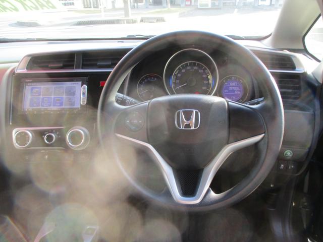 フィット 13G・Fパッケージ ETC バックカメラ ワンセグTV ステアリングスイッチ ドライブレコーダー 取説 メンテナンスノート Bluetooth DVD CD キーレス(17枚目)