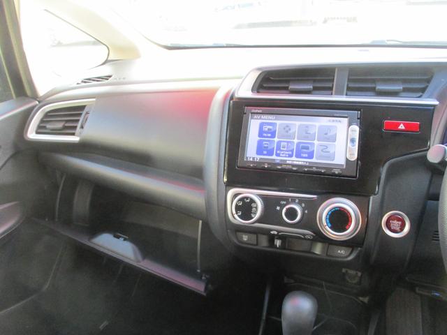 フィット 13G・Fパッケージ ETC バックカメラ ワンセグTV ステアリングスイッチ ドライブレコーダー 取説 メンテナンスノート Bluetooth DVD CD キーレス(19枚目)