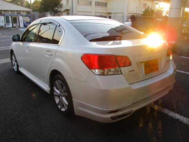 レガシィB4 2.5iアイサイト 4WD 17AW HIDヘッドランプ フォグ Rフォグ パドシフト クルーズコントロール フルセグTV 取説 メンテナンスノート バックカメラ ETC キーレス Bluetooth SDナビ(10枚目)