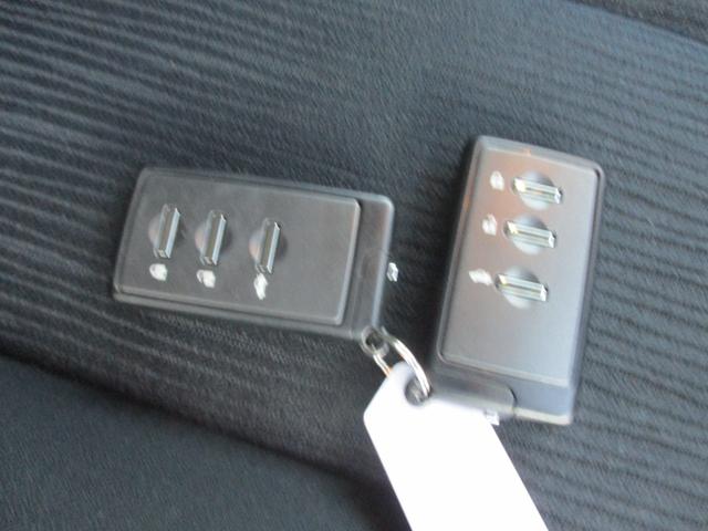 レガシィB4 2.5iアイサイト 4WD 17AW HIDヘッドランプ フォグ Rフォグ パドシフト クルーズコントロール フルセグTV 取説 メンテナンスノート バックカメラ ETC キーレス Bluetooth SDナビ(15枚目)