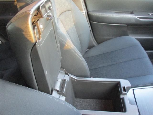 レガシィB4 2.5iアイサイト 4WD 17AW HIDヘッドランプ フォグ Rフォグ パドシフト クルーズコントロール フルセグTV 取説 メンテナンスノート バックカメラ ETC キーレス Bluetooth SDナビ(27枚目)