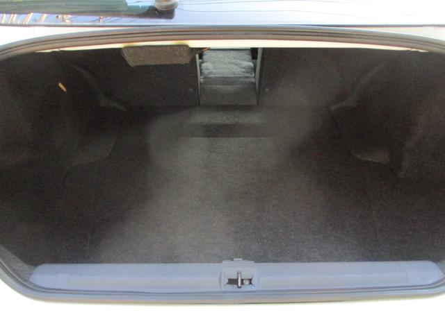 レガシィB4 2.5iアイサイト 4WD 17AW HIDヘッドランプ フォグ Rフォグ パドシフト クルーズコントロール フルセグTV 取説 メンテナンスノート バックカメラ ETC キーレス Bluetooth SDナビ(29枚目)