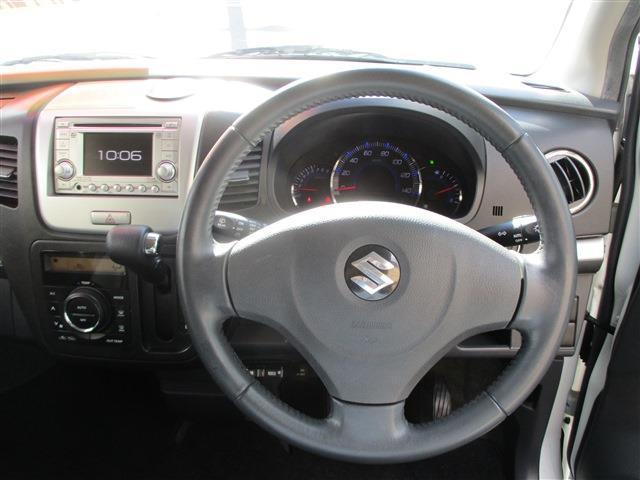 ワゴンＲ ＦＸリミテッド　１４ＡＷ　ＨＩＤヘッドランプ　純正セキュリティー　キーレス　バックカメラ　取説　プッシュ　スタート　ＡＵＴＯライト　ＥＴＣ（14枚目）