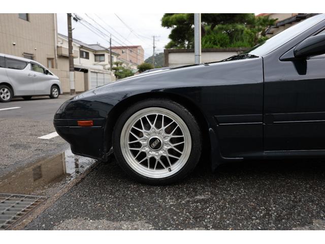 サバンナＲＸ－７ カブリオレ　稀少カラー／純正５速／実走行／ＥＣＵチューン／フジツボマフラー／クスコタワーバー／ローダウン／ＢＢＳ１７インチ／オープン動作ＯＫ／エアコン修理済み／キャメルレザーシート＆ヘッドレストスピーカー（17枚目）