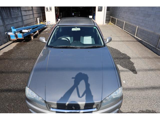 スカイライン ２５ＧＴターボ　ＲＢ２５ＤＥＴターボエンジン搭載モデル／フルノーマル／実走行／純正ＨＩＤヘッドライト／対抗キャリパー／リヤ軽修復有／カスタムベース（8枚目）