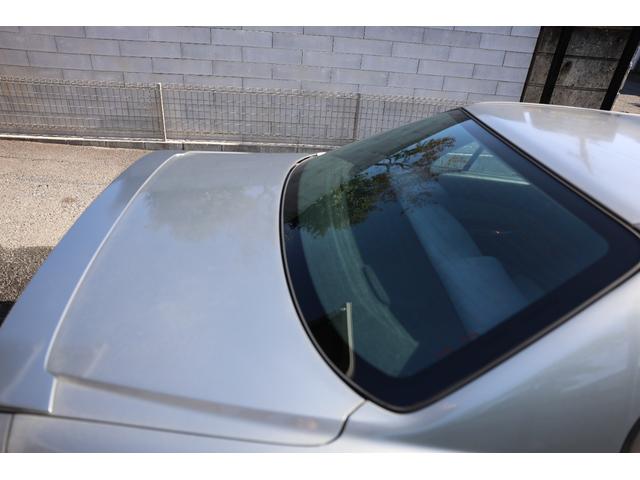 スカイライン ２５ＧＴターボ　ＲＢ２５ＤＥＴターボエンジン搭載モデル／フルノーマル／実走行／純正ＨＩＤヘッドライト／対抗キャリパー／リヤ軽修復有／カスタムベース（12枚目）