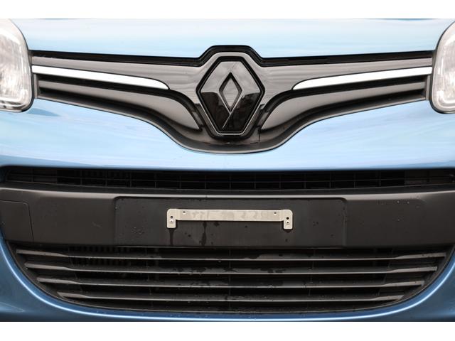 カングー ゼン　１．２リッターターボエンジン、ＥＤＣ搭載モデル／両側スライドドア／ルーフレール／フルセグナビ／バックカメラ／ＥＴＣ／ドライブレコーダー／ＬＥＤヘッドライト／ＲＶランド社製専用ベッドＫＩＴ／（5枚目）