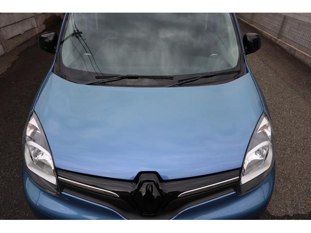 カングー ゼン　１．２リッターターボエンジン、ＥＤＣ搭載モデル／両側スライドドア／ルーフレール／フルセグナビ／バックカメラ／ＥＴＣ／ドライブレコーダー／ＬＥＤヘッドライト／ＲＶランド社製専用ベッドＫＩＴ／（8枚目）