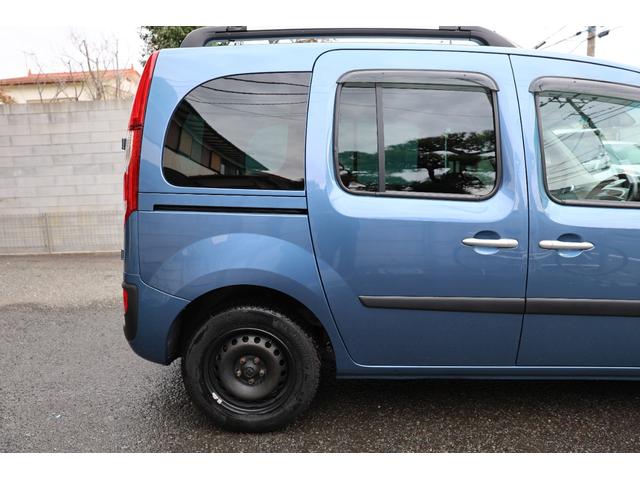 カングー ゼン　１．２リッターターボエンジン、ＥＤＣ搭載モデル／両側スライドドア／ルーフレール／フルセグナビ／バックカメラ／ＥＴＣ／ドライブレコーダー／ＬＥＤヘッドライト／ＲＶランド社製専用ベッドＫＩＴ／（15枚目）