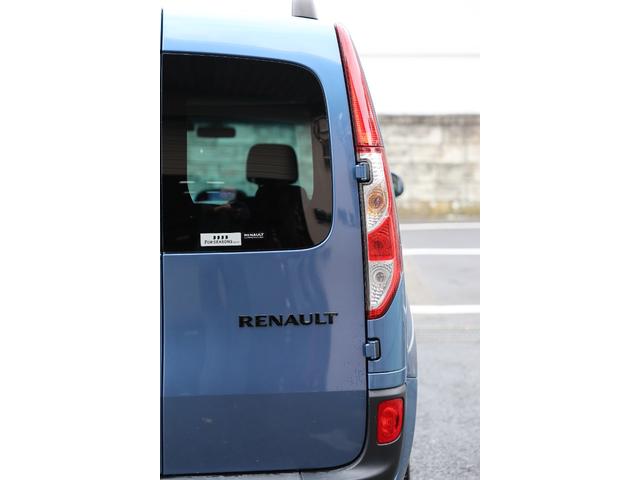 カングー ゼン　１．２リッターターボエンジン、ＥＤＣ搭載モデル／両側スライドドア／ルーフレール／フルセグナビ／バックカメラ／ＥＴＣ／ドライブレコーダー／ＬＥＤヘッドライト／ＲＶランド社製専用ベッドＫＩＴ／（23枚目）