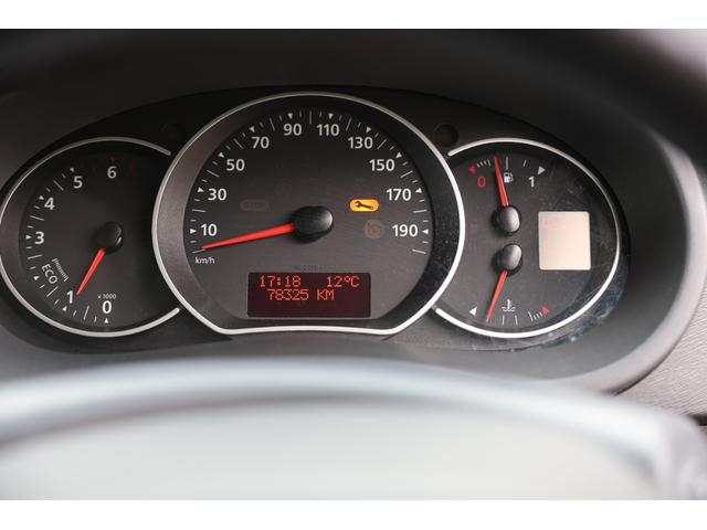 カングー ゼン　１．２リッターターボエンジン、ＥＤＣ搭載モデル／両側スライドドア／ルーフレール／フルセグナビ／バックカメラ／ＥＴＣ／ドライブレコーダー／ＬＥＤヘッドライト／ＲＶランド社製専用ベッドＫＩＴ／（31枚目）