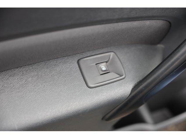 カングー ゼン　１．２リッターターボエンジン、ＥＤＣ搭載モデル／両側スライドドア／ルーフレール／フルセグナビ／バックカメラ／ＥＴＣ／ドライブレコーダー／ＬＥＤヘッドライト／ＲＶランド社製専用ベッドＫＩＴ／（37枚目）