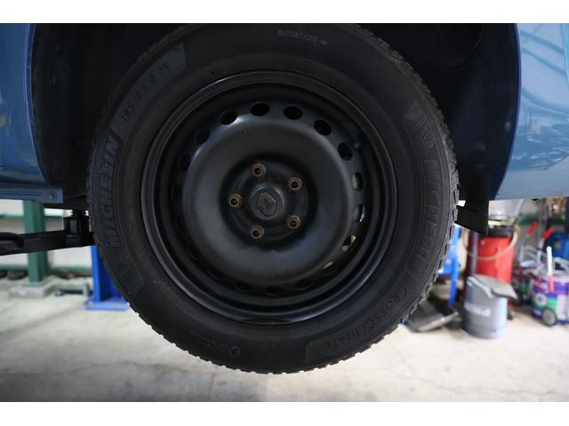 カングー ゼン　１．２リッターターボエンジン、ＥＤＣ搭載モデル／両側スライドドア／ルーフレール／フルセグナビ／バックカメラ／ＥＴＣ／ドライブレコーダー／ＬＥＤヘッドライト／ＲＶランド社製専用ベッドＫＩＴ／（66枚目）