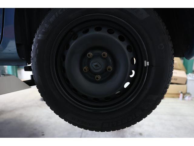 カングー ゼン　１．２リッターターボエンジン、ＥＤＣ搭載モデル／両側スライドドア／ルーフレール／フルセグナビ／バックカメラ／ＥＴＣ／ドライブレコーダー／ＬＥＤヘッドライト／ＲＶランド社製専用ベッドＫＩＴ／（70枚目）