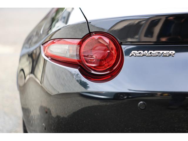ロードスター Ｓスペシャルパッケージ　ユーザー買取／元ディーラー認定中古車／セーフティパッケージ／シートヒーター／６速ＭＴ／オーリンズフルタップ車高調／２５年製造ヨコハマネオバ／スペアキー／取説／記録簿（21枚目）
