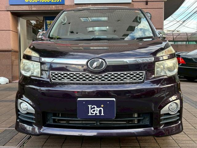 ヴォクシー ＺＳ　煌ＩＩ（2枚目）