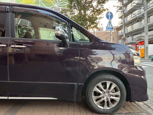 ヴォクシー ＺＳ　煌ＩＩ（8枚目）