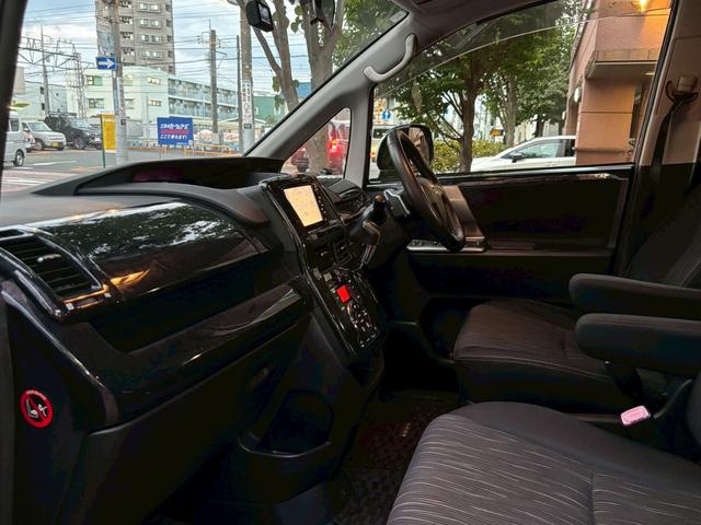 ヴォクシー ＺＳ　煌ＩＩ（33枚目）