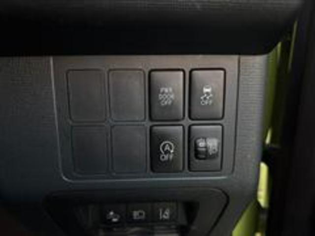 アイドリングストップＯＦＦ、パワースライドドアＯＦＦ、横滑り防止装置ＯＦＦなど、必要な機能スイッチが整然と並んでいます。スイッチ周りも綺麗で気持ちが良いです。【スペイド】
