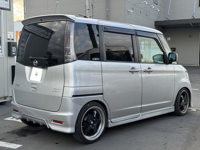 ルークス ハイウェイスターターボ リミテッド ローダウン 社外アルミ ETC 両側パワースライドドア PS PW エアコン ナビ ABS 衝突安全ボディ 助手席エアバッグ 盗難防止システム(4枚目)