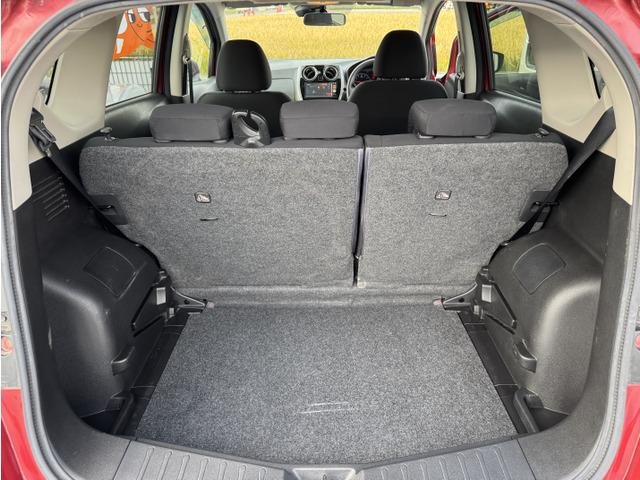 ノート Ｘ　Ｖセレクション＋セーフティ　ナビテレビ　運転席助手席エアバック　アイドリングストップ　キーレスエントリー　衝突安全ボディ　盗難防止システム　踏み間違い防止アシスト　横滑り防止機能　エアバッグ　ＡＢＳ　ＡＡＣ　パワーウィンドウ（10枚目）