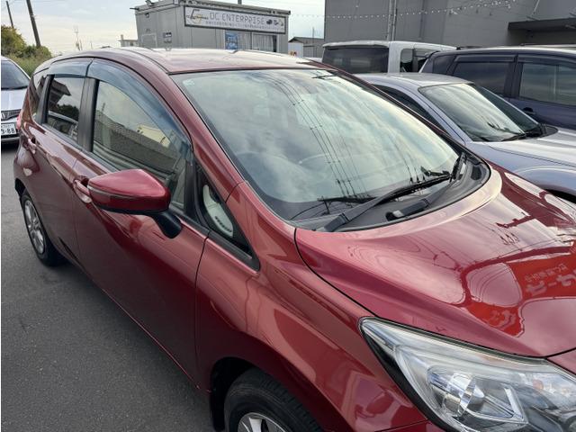 ノート Ｘ　Ｖセレクション＋セーフティ　ナビテレビ　運転席助手席エアバック　アイドリングストップ　キーレスエントリー　衝突安全ボディ　盗難防止システム　踏み間違い防止アシスト　横滑り防止機能　エアバッグ　ＡＢＳ　ＡＡＣ　パワーウィンドウ（33枚目）