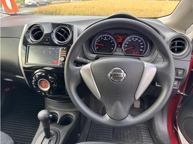 ノート Ｘ　Ｖセレクション＋セーフティ　ナビテレビ　運転席助手席エアバック　アイドリングストップ　キーレスエントリー　衝突安全ボディ　盗難防止システム　踏み間違い防止アシスト　横滑り防止機能　エアバッグ　ＡＢＳ　ＡＡＣ　パワーウィンドウ（39枚目）