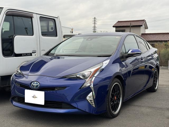 プリウス Ａツーリングセレクション　ＢＢＳホイール　シートＨ　Ｐアシスト　横滑り防止機能　エアバッグ　ＰＳ　ＰＷ　ＬＥＤヘッドライト　レーンキープ　衝突安全ボディ　アイドルストップ　プリクラッシュシステム　ＡＵＴＯライト　ハイビーム（2枚目）