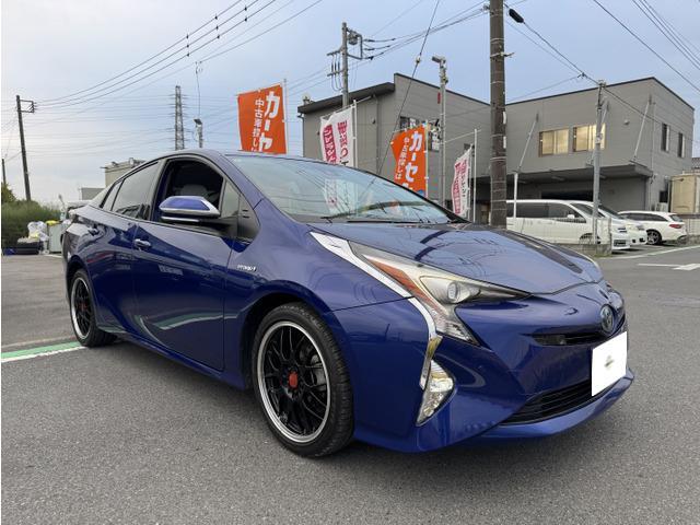 プリウス Ａツーリングセレクション　ＢＢＳホイール　シートＨ　Ｐアシスト　横滑り防止機能　エアバッグ　ＰＳ　ＰＷ　ＬＥＤヘッドライト　レーンキープ　衝突安全ボディ　アイドルストップ　プリクラッシュシステム　ＡＵＴＯライト　ハイビーム（5枚目）