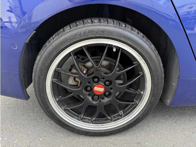プリウス Ａツーリングセレクション　ＢＢＳホイール　シートＨ　Ｐアシスト　横滑り防止機能　エアバッグ　ＰＳ　ＰＷ　ＬＥＤヘッドライト　レーンキープ　衝突安全ボディ　アイドルストップ　プリクラッシュシステム　ＡＵＴＯライト　ハイビーム（27枚目）
