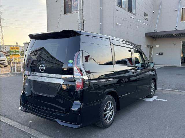 セレナ ハイウェイスターV 衝突被害軽減 三列シート Wエアコン パワステ アイドリングストップ インテリジェントキー クルコン 盗難防止装置 パワーウインドウ オートライト キーレスエントリー ハイビームアシスト フルフラット(2枚目)