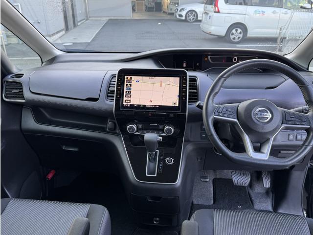 セレナ ハイウェイスターV 衝突被害軽減 三列シート Wエアコン パワステ アイドリングストップ インテリジェントキー クルコン 盗難防止装置 パワーウインドウ オートライト キーレスエントリー ハイビームアシスト フルフラット(21枚目)