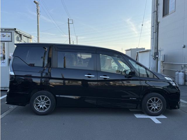 セレナ ハイウェイスターV 衝突被害軽減 三列シート Wエアコン パワステ アイドリングストップ インテリジェントキー クルコン 盗難防止装置 パワーウインドウ オートライト キーレスエントリー ハイビームアシスト フルフラット(26枚目)