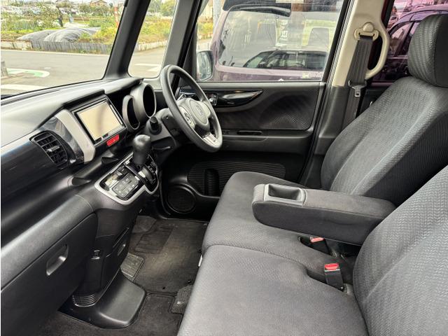 N-BOXカスタム G・Lパッケージ プッシュスタートスマートキー フルオートエアコン キーフリー 運転席エアバック ABS フルタイム4WD パワーステアリング パワーウィンドウ ECON 盗難警報装置 Wエアバック ベンチシ-ト(4枚目)