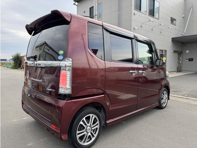 N-BOXカスタム G・Lパッケージ プッシュスタートスマートキー フルオートエアコン キーフリー 運転席エアバック ABS フルタイム4WD パワーステアリング パワーウィンドウ ECON 盗難警報装置 Wエアバック ベンチシ-ト(6枚目)