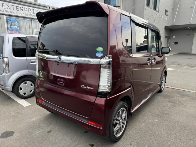 N-BOXカスタム G・Lパッケージ プッシュスタートスマートキー フルオートエアコン キーフリー 運転席エアバック ABS フルタイム4WD パワーステアリング パワーウィンドウ ECON 盗難警報装置 Wエアバック ベンチシ-ト(16枚目)