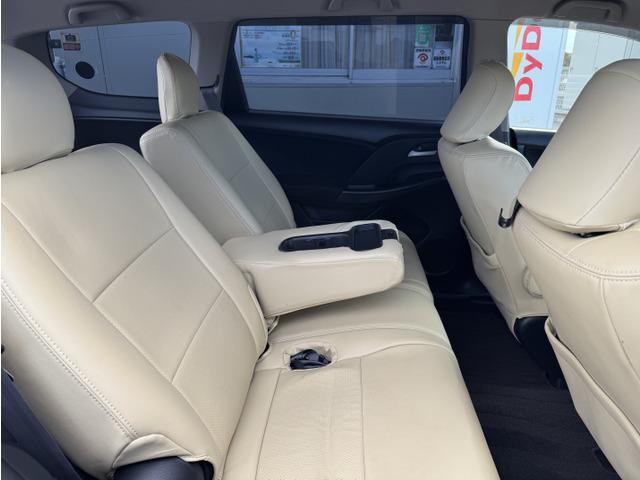 オデッセイ Ｍエアロパッケージ　ナビテレビ　車高調　社外アルミホイール　パワーステアリング　パワーウィンドウ　ダブルエアコン　運転席助手席エアバッグ　ＡＢＳ　横滑り防止装置　キーフリー　フルフラット　衝突安全ボディ（18枚目）