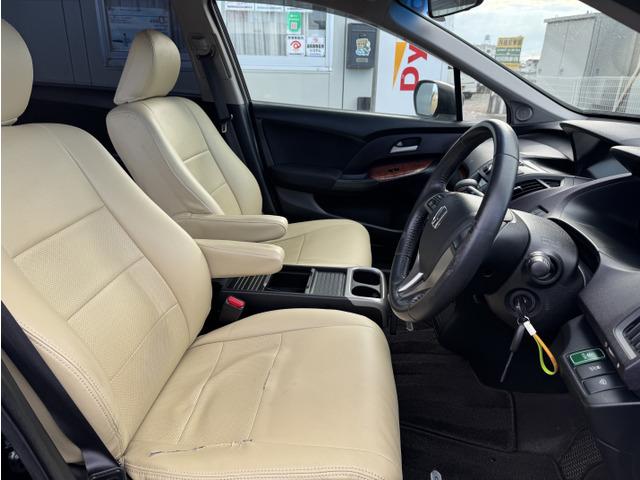 オデッセイ Ｍエアロパッケージ　ナビテレビ　車高調　社外アルミホイール　パワーステアリング　パワーウィンドウ　ダブルエアコン　運転席助手席エアバッグ　ＡＢＳ　横滑り防止装置　キーフリー　フルフラット　衝突安全ボディ（26枚目）