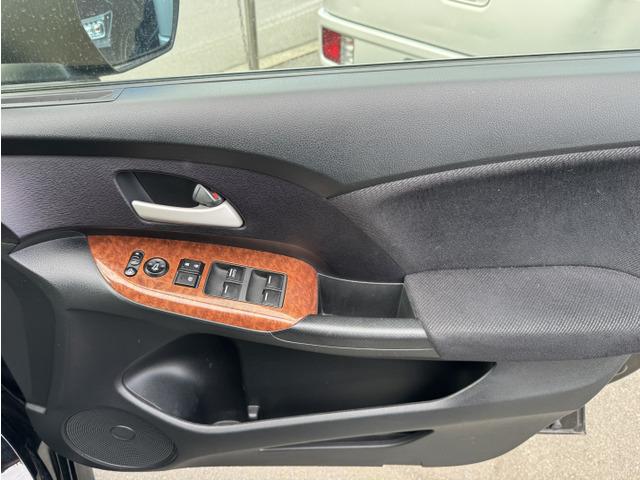 オデッセイ Ｍエアロパッケージ　ナビテレビ　車高調　社外アルミホイール　パワーステアリング　パワーウィンドウ　ダブルエアコン　運転席助手席エアバッグ　ＡＢＳ　横滑り防止装置　キーフリー　フルフラット　衝突安全ボディ（34枚目）