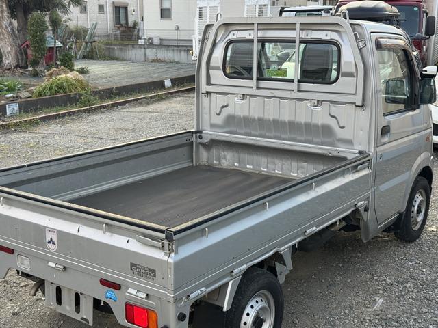 キャリイトラック ＫＣエアコン・パワステ　ＰＳ　５速フロアミッション　あおりプロテクター　荷台ゴムマット（20枚目）