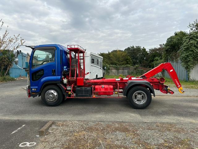 ISUZU FORWARD BASEGRADE