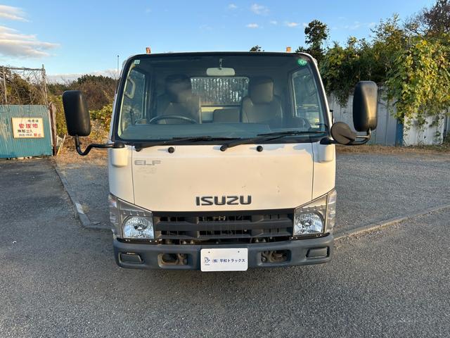 エルフトラック 3t ダンプ ワンオーナー 全低床 ETC スマートキー フロア6MT 後輪ダブル TKG-NKR85AD 4JJ1 3人乗り 最大積載量3000kg 長さ469cm 幅169cm 高さ198cm(4枚目)